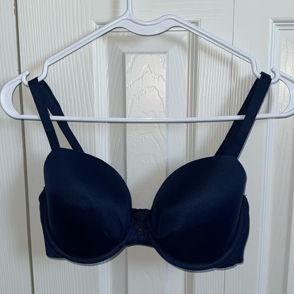 Victoria’s Secret | 34D Bra - Picture 1 of 3